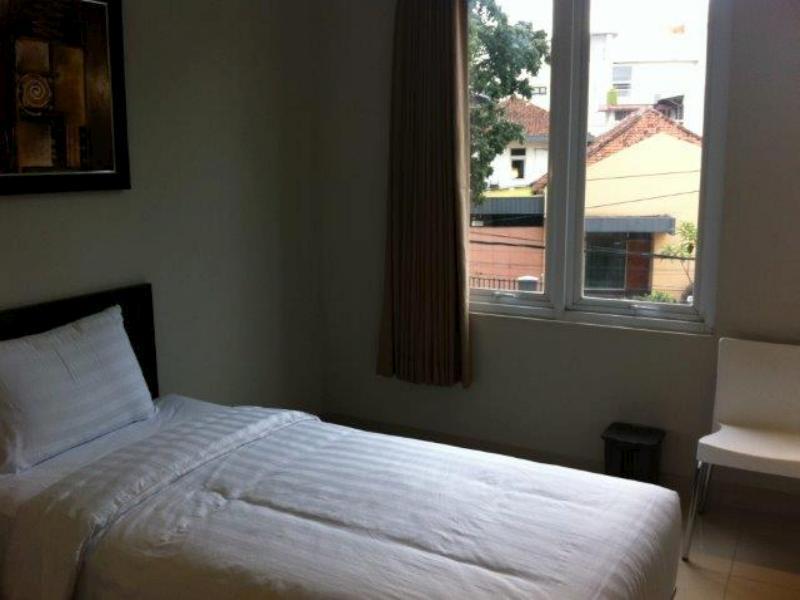 Lj Hotel Bandung Eksteriør bilde