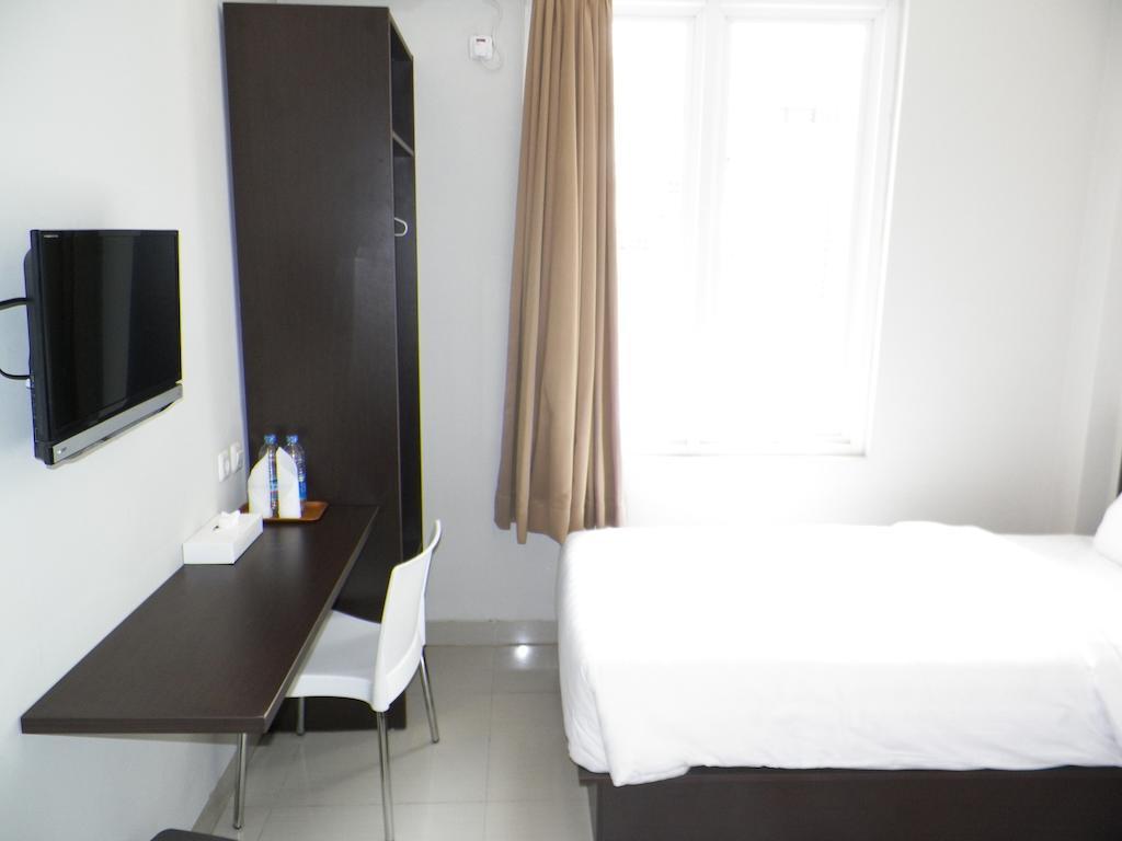 Lj Hotel Bandung Rom bilde