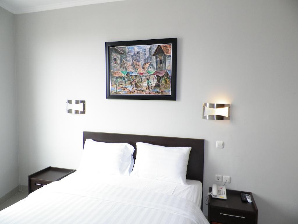 Lj Hotel Bandung Rom bilde